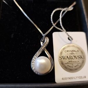 Swarovski pearl and crystal necklace